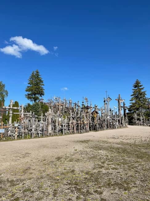 From Riga: Trip to the Hill of Crosses and Pearls of Jelgava - Exploring the Itinerary in Detail