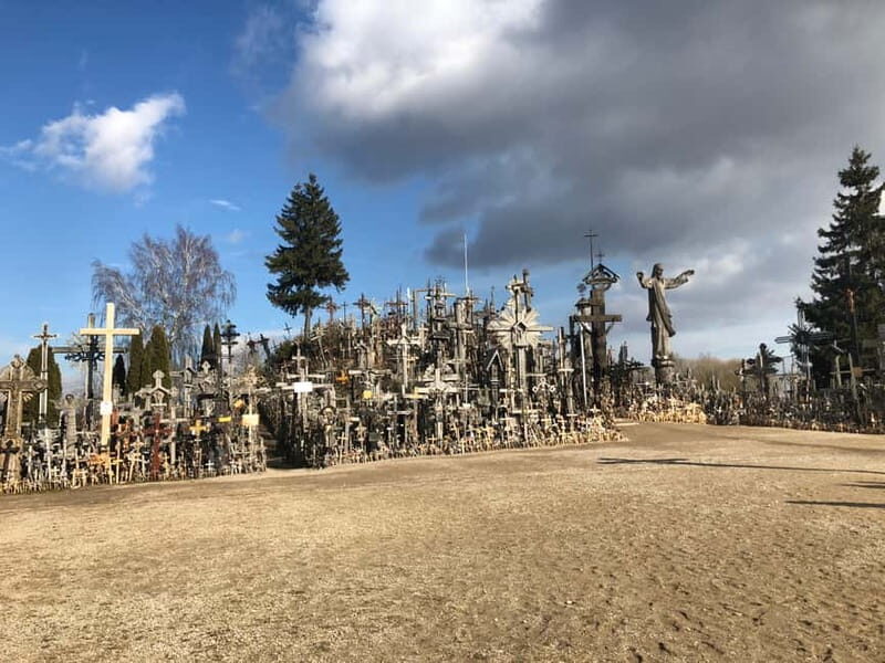 From Riga: Vilnius One-Way Tour with Sightseeing Stops - Who Is This Tour Best For?