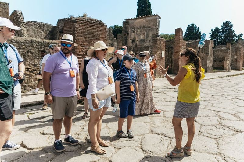 From Rome: Pompeii Day Trip with Optional Vesuvius and Lunch - Skip the line at Pompeii: the real advantage is your guide
