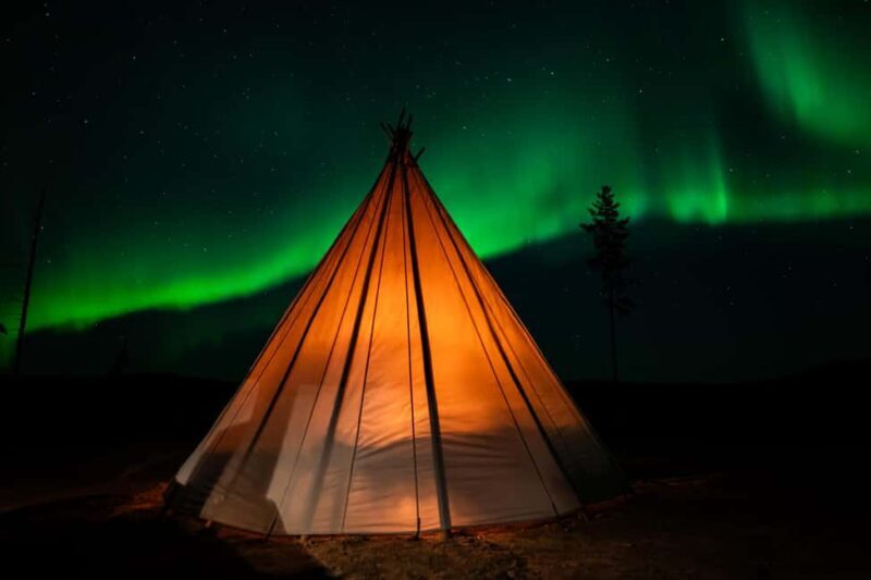 From Rovaniemi: Northern Lights Tour by Van - The Value for Your Money