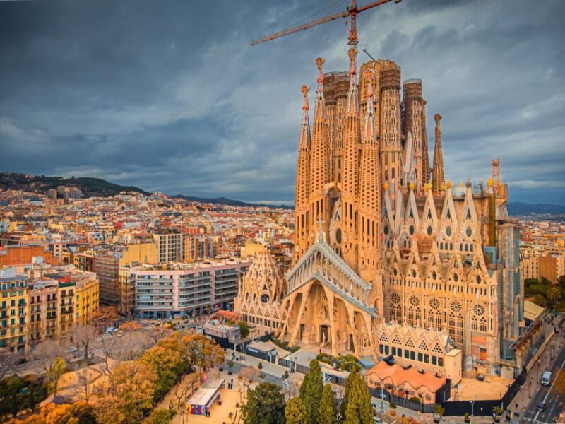 From Salou: Montserrat Monastery and 4 hours in Barcelona - Practical Considerations
