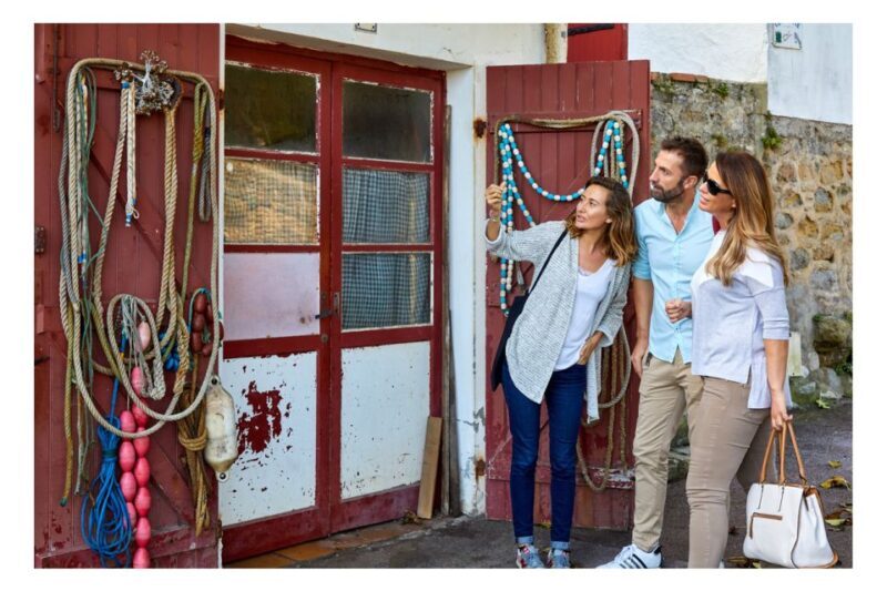 From San Sebastian: Biarritz and Bayonne Minibus Tour - An in-depth look at the tour experience