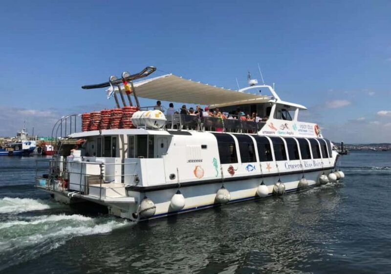 From Santiago: Rías Baixas Tour with boat trip and winery - Key Points