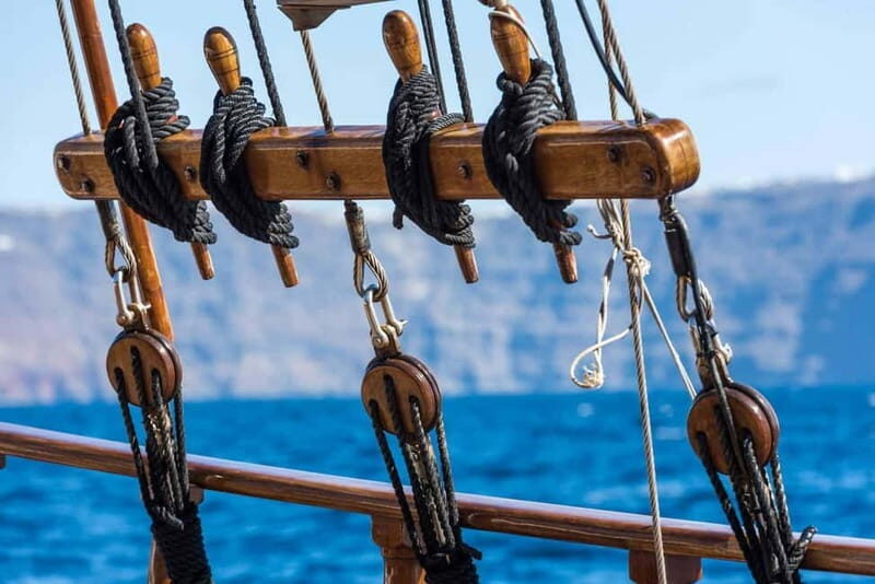 From Santorini: Volcano Cruise With Oia Sunset - An In-Depth Look at the Santorini Volcano & Oia Sunset Tour