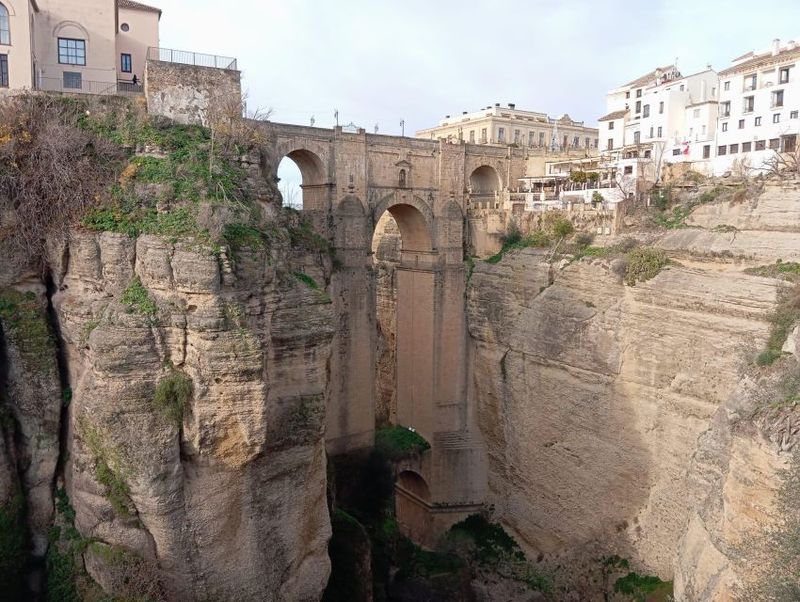 From Seville: Ronda+Setenil de las Bodegas Day Trip - Ronda with a Local Guide: What You Gain (and What Some Skip)