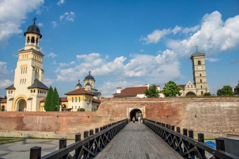 From Sibiu: Alba Carolina Citadel and Corvin's Castle Tour - Key Points