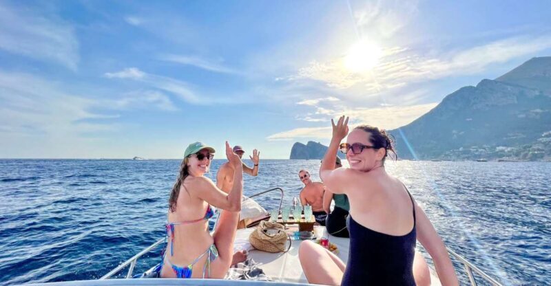 From Sorrento: Positano Private boat tour Full day - What this tour offers: a detailed look