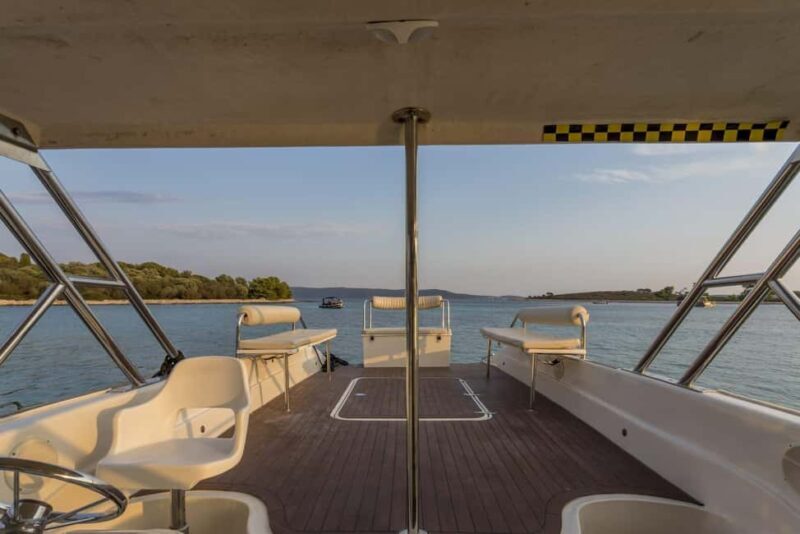 from Split- ** 5 island tour with visiting Blue Cave, Hvar** - Meeting Point and Overall Logistics