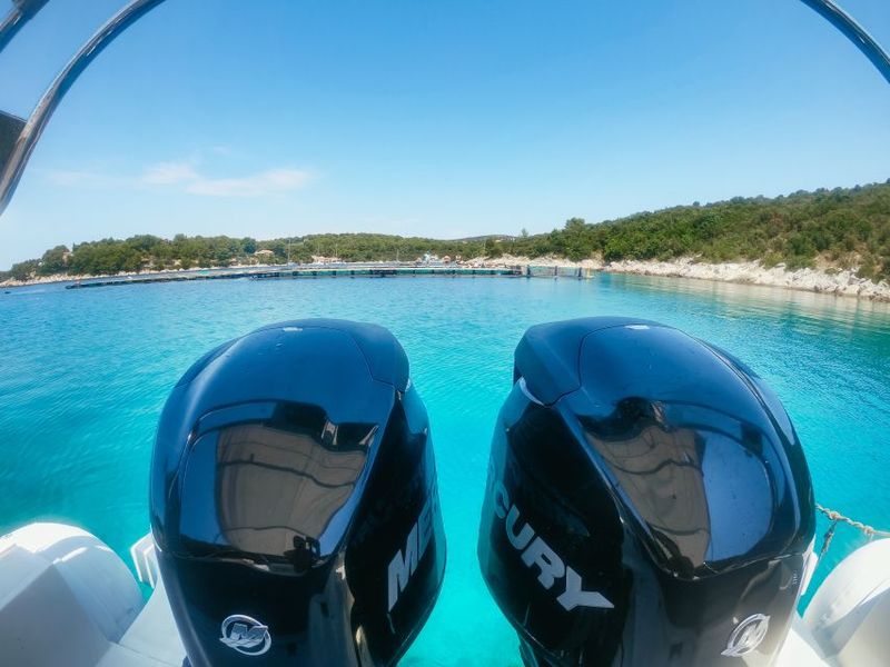 From Split: Blue Cave, Mamma Mia, Vis & Hvar 5-Island Tour - En Route Stops: Photo Stops That Are Actually Worth It