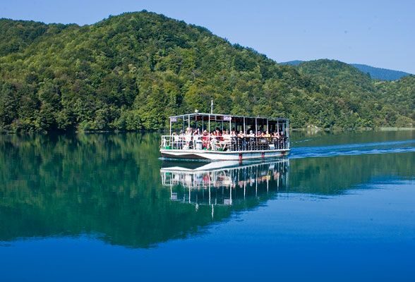 From Split or Trogir: Plitvice Lakes Private Tour - Exploring the Plitvice Lakes on a Private Day Trip from Split or Trogir