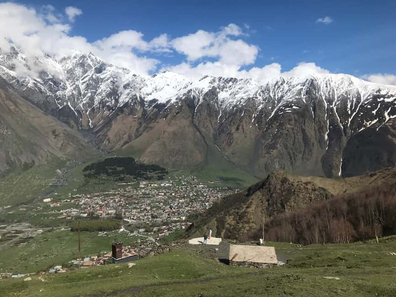 From Tbilisi: Kazbegi Tour - Zhinvali - Ananuri - Gudauri - The Itinerary in Detail