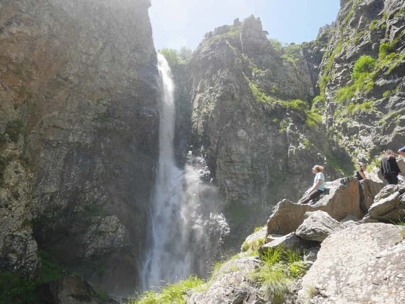 From Tbilisi: The Best of Kazbegi and Gudauri Mountains - Who Should Consider This Tour?