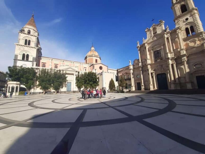 From the castle to the cathedral: walking between Aci Castello and Acireale - Discovering Acireale’s baroque charm
