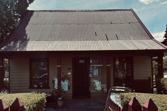 From the Green to the Grave: An Audio Tour of Queenstown - Who Will Love This Tour?