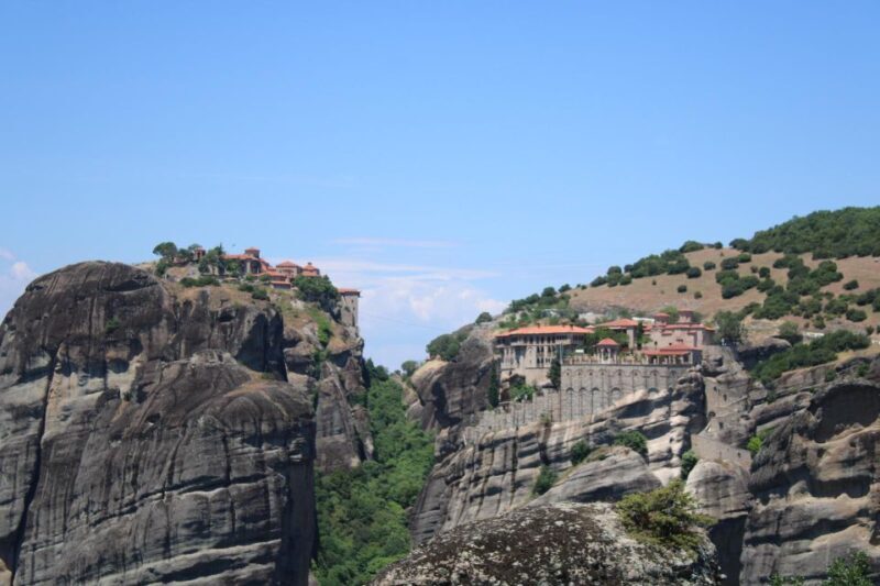 From Thessaloniki :Private driving tour to Meteora - The Journey to Meteora: What to Expect