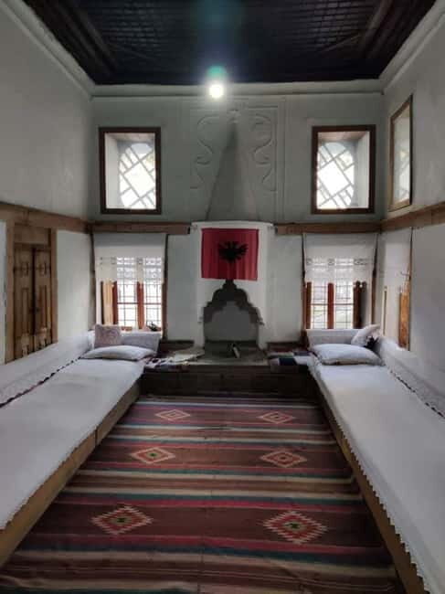 From Tirana to Gjirokaster: day trip in the enchanting city - Discovering Historic Homes