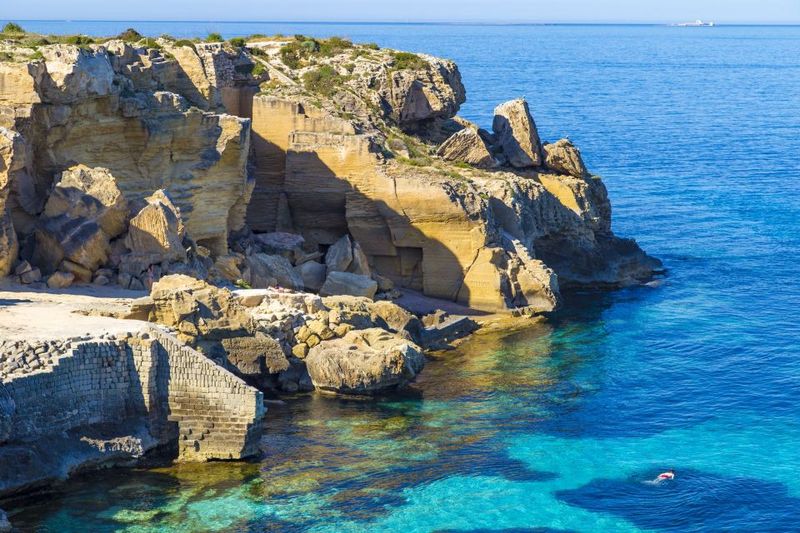 From Trapani: Cruise to Favignana and Levanzo with lunch - Swimming from the boat: the real payoff (and how to prepare)