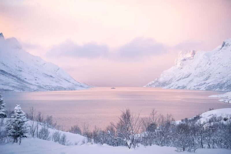 From Tromsø: Arctic Roadtrip Small Group 4x4 Van - Discovering Tromsø’s Arctic Surroundings