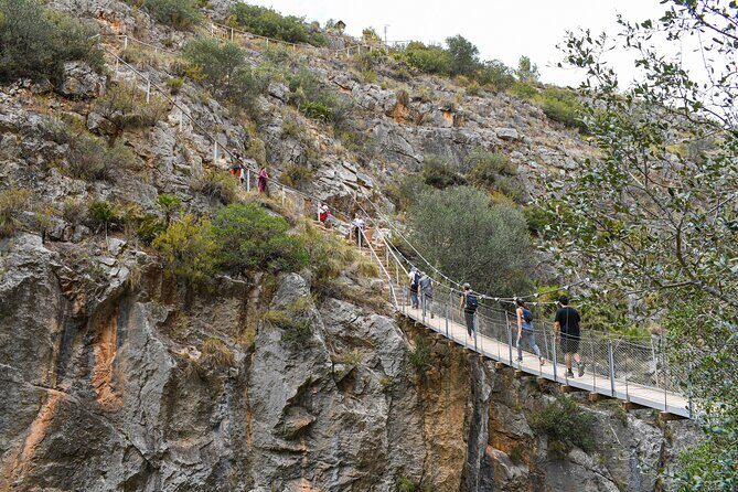 From Valencia: Chulilla, Turia Canyon, Hanging bridges... - FAQ