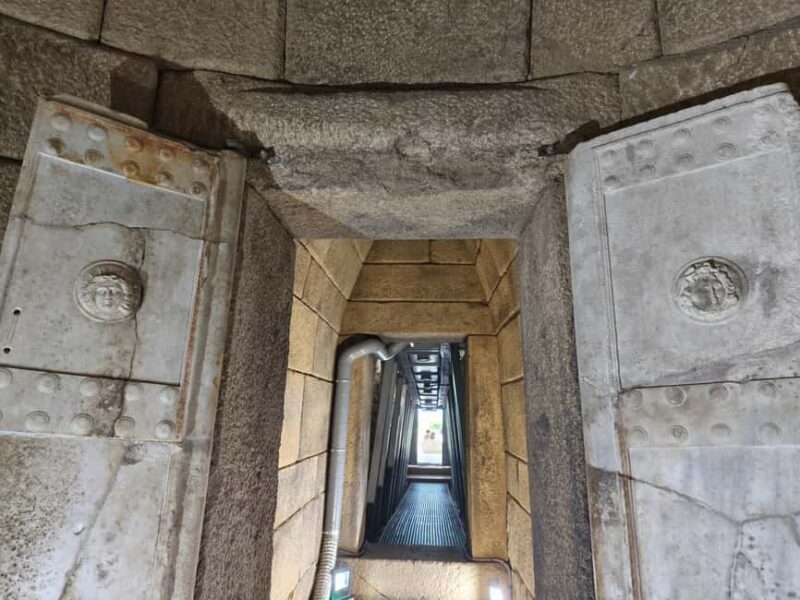 From Veliko Tarnovo: Day Tour to the Valley of Roses & Kings - Key Points