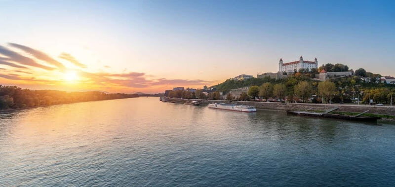 From Vienna: Bratislava & Budapest Guide One Day Tour - Key Points