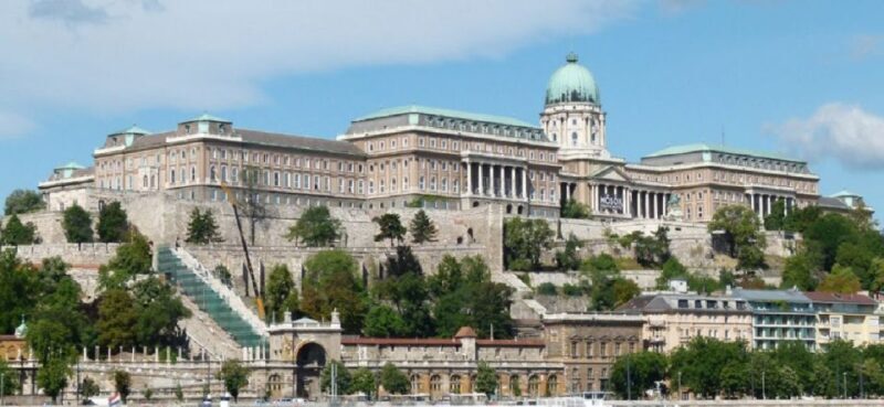 From Vienna: Private Day Tour of Budapest inc. Local Guide - An In-Depth Look at This Budapest Day Tour