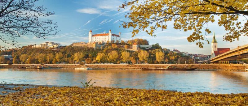From Vienna to Bratislava, Devín and Hainburg  Guided Tour - Key Points