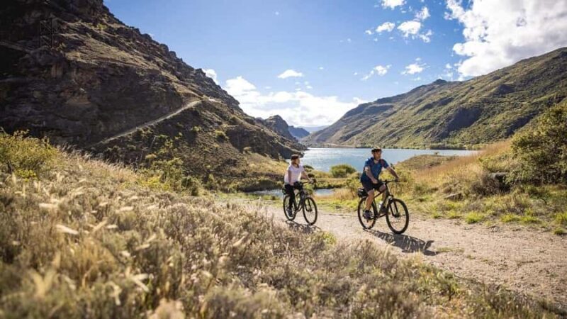 From Wanaka: Lake Dunstan Trail E-Bike Hire & Shuttle - Diving into the Experience