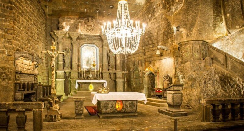 From Warsaw: Guided Tour to Wieliczka Salt Mine and Krakow - Is it Worth the Price?