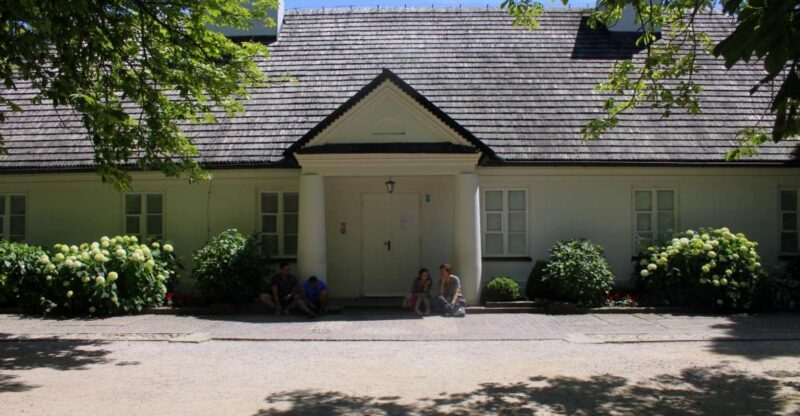 From Warsaw: Tour to Chopin's Birthplace - elazowa Wola - A Closer Look at the Tour Experience