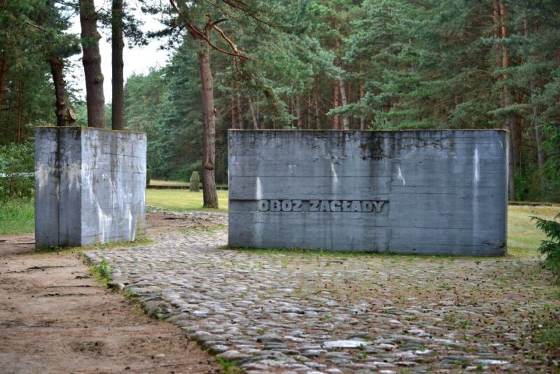 From Warsaw: Treblinka Extermination Camp Private Tour - Key Points