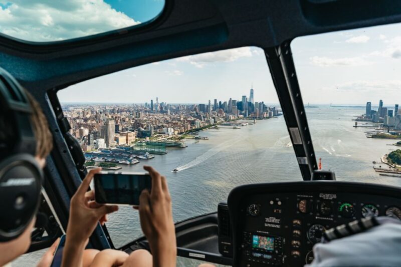 From Westchester: Private NYC Helicopter Tour for 2-6 People - Key Points
