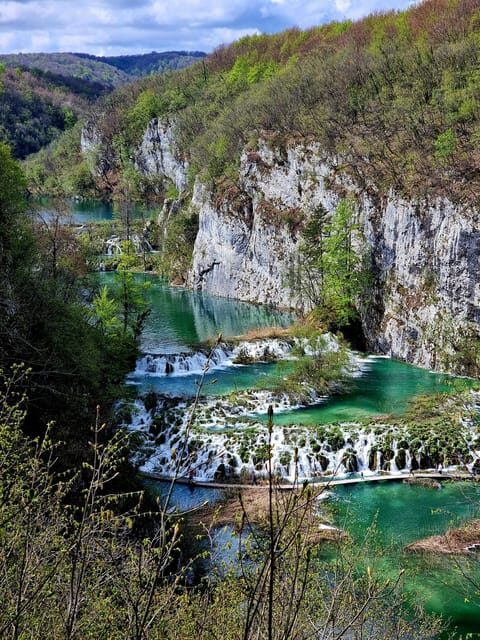 From Zadar: Plitvice Lakes Guided Day Tour and Boat Ride - Crowds and Timing