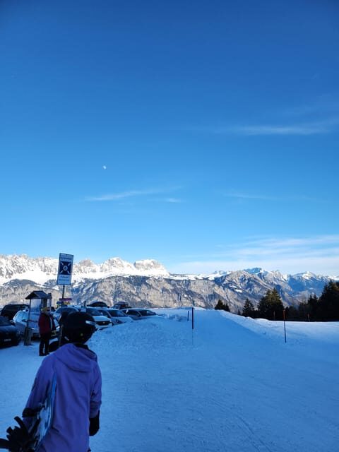 From Zurich main station: 4h ski school for beginners with arrival - An Honest Look at the Experience
