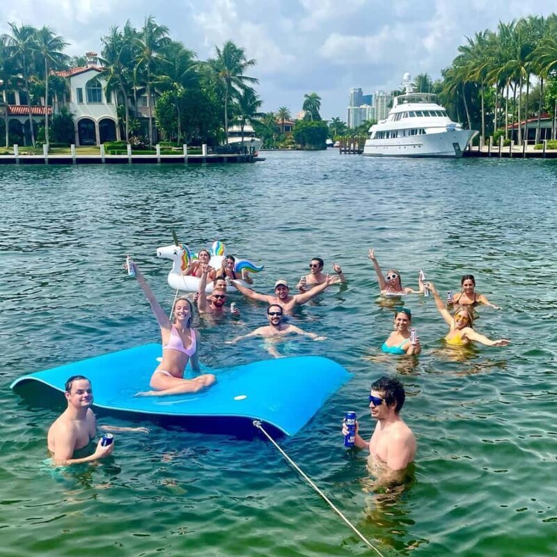 Ft. Lauderdale: Party Boat Tour to the Sandbar with Tunes - The Views and Lifestyle