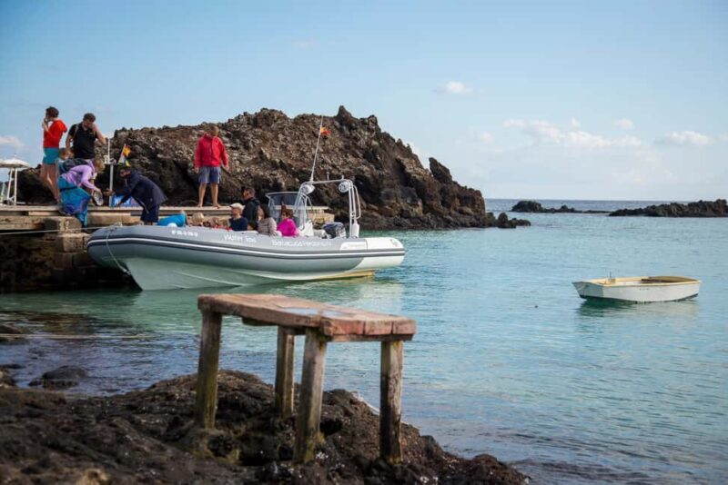Fuerteventura: 1-hour private mini-cruise to Lobos Island - The Highlights of Lobos Island