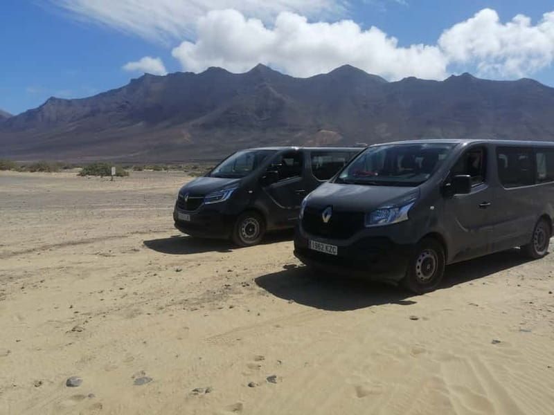 Fuerteventura: Cofete Beach and "Villa Winter" Tour - Music, Humor, and Multilingual Guides (How the Tour Stays Fun)