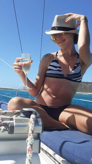 FUERTEVENTURA: CORRALEJO PRIVATE SAILING TOUR AROUND ISLA DE LOBOS - FAQs