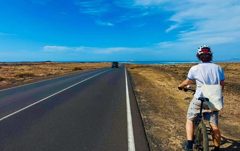 Fuerteventura: Corralejo Town & Sand Dunes Guided Bike Tour - Key Points