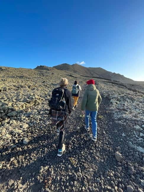 Fuerteventura: Twilight Volcano Hike with Sunset & Moonrise - Discovering the Volcano Landscape and Sunset