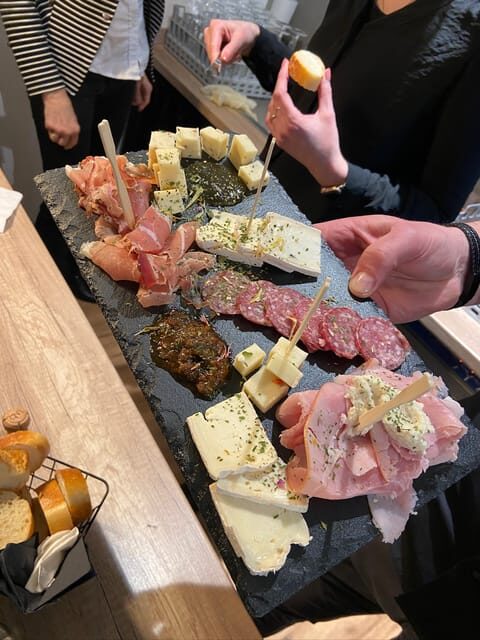 Fulda: Guided wine tasting with wines and wine accompaniments - Practical Information: Timing, Accessibility, and Booking