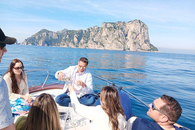 Full Day Boat Tour of Amalfi Coast and Capri Island from Positano - What Past Travelers Say