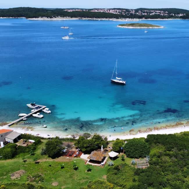 Full-Day Boat Trip, Cave Swim, lunch & Drinks - Medulin/Ceja - Lunch on Deck: Grilled Delights and Refreshing Drinks