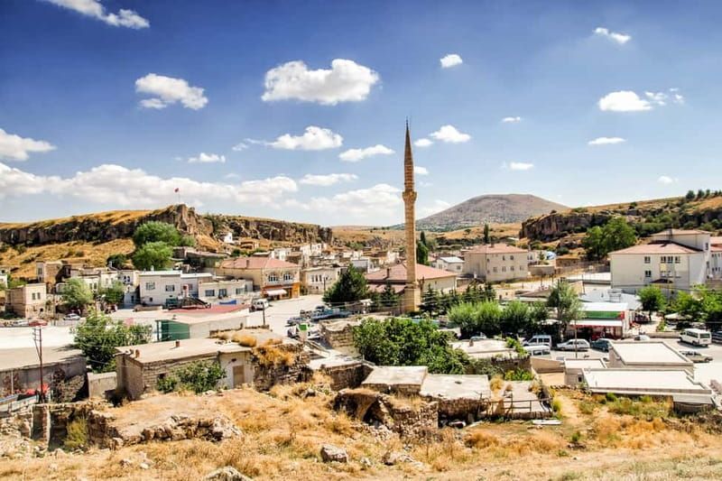Full Day Cappadocia Red and Green Combined Day Tour - Özkonak Underground City: Tunnels, Storage Areas, and Air Shafts