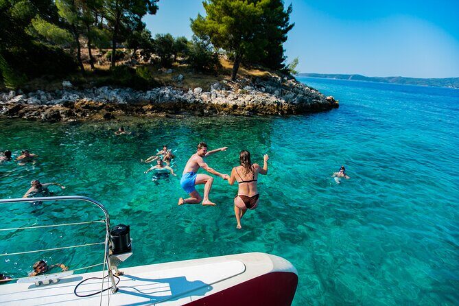 Full-Day Catamaran Cruise to Hvar & Pakleni Islands with Food and free Drinks - The Value and Who It’s For