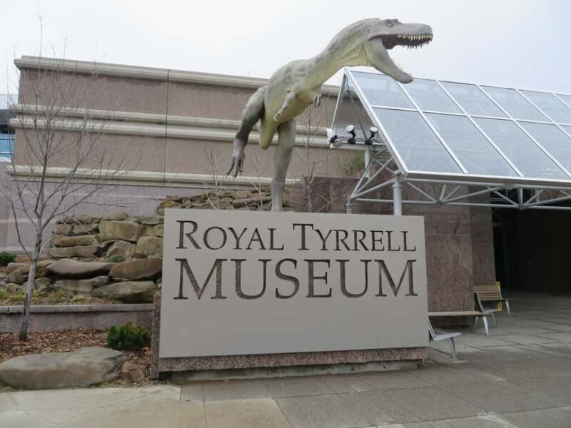 Full Day - Drumheller tour by Coach from Calgary - Authentic Visitor Insights