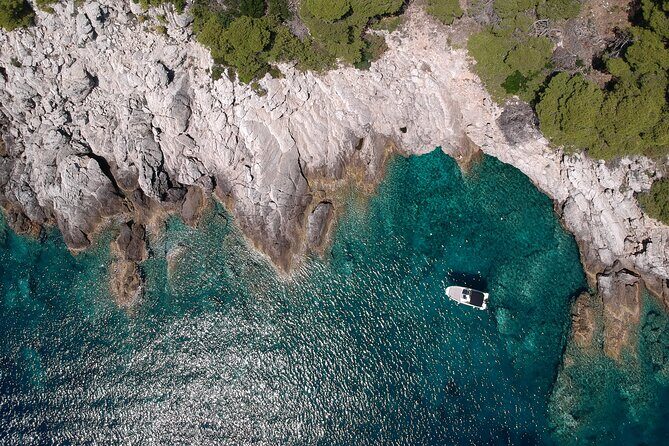 Full-Day Elafiti Islands Private Speed Boat Tour by Quicksilver 675 - Describing the Scenic Experience