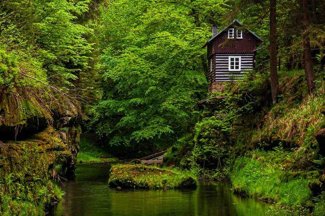 Full-Day Escape to Bohemian and Saxon Switzerland from Prague - FAQ