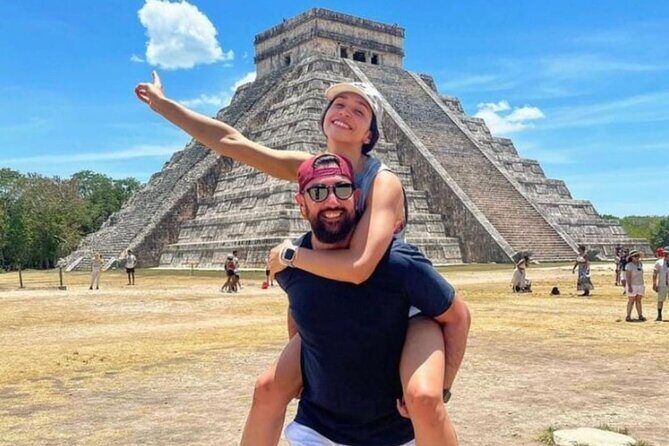 Full Day Guided Tour Chichen Itza + Cenote + Valladolid + Lunch! - Key Points