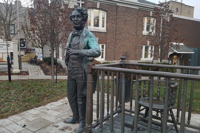 Full-Day Highlights of Prince Edward County Private Tour - First Stop: The Big Apple